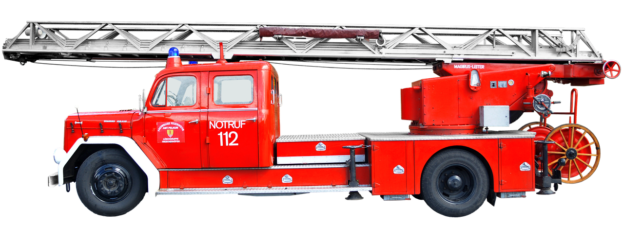 Penyemprotan Disinfektan di Pasar